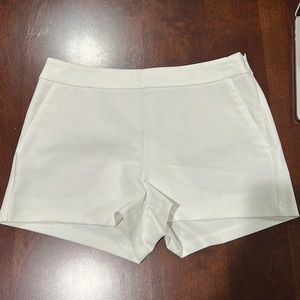 Express White Shortie Mid Rise Shorts Size 6